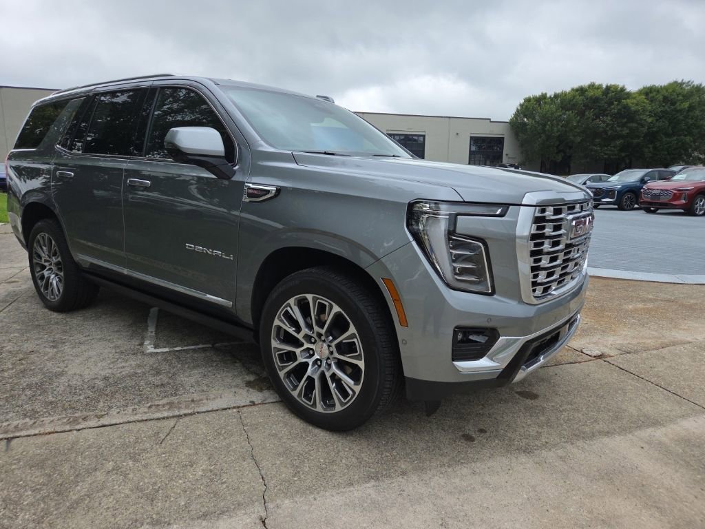 Used 2026 GMC Yukon Denali w/ Denali Reserve Package AWD/4WD image 7
