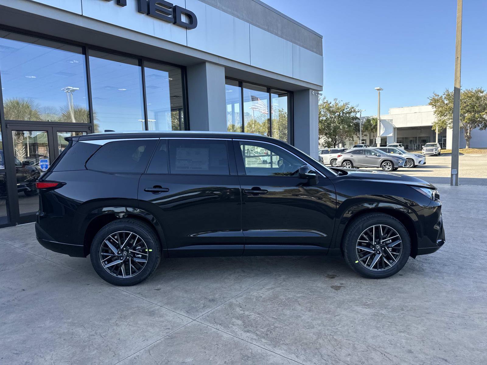 New 2026 Lexus TX 350 AWD image 2