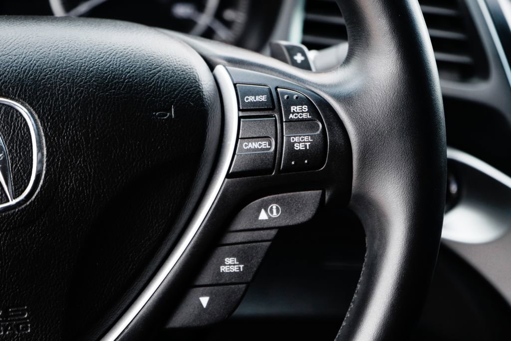 Used 2013 Acura ILX w/ Premium Package image 22