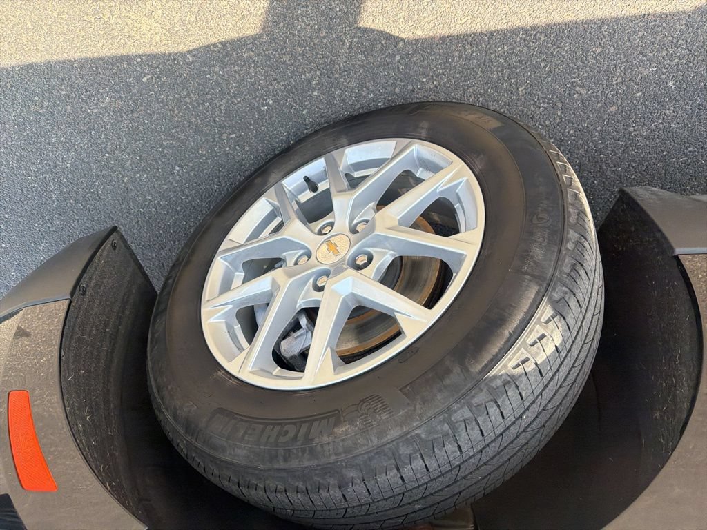 Used 2022 Chevrolet Equinox LT FWD image 9