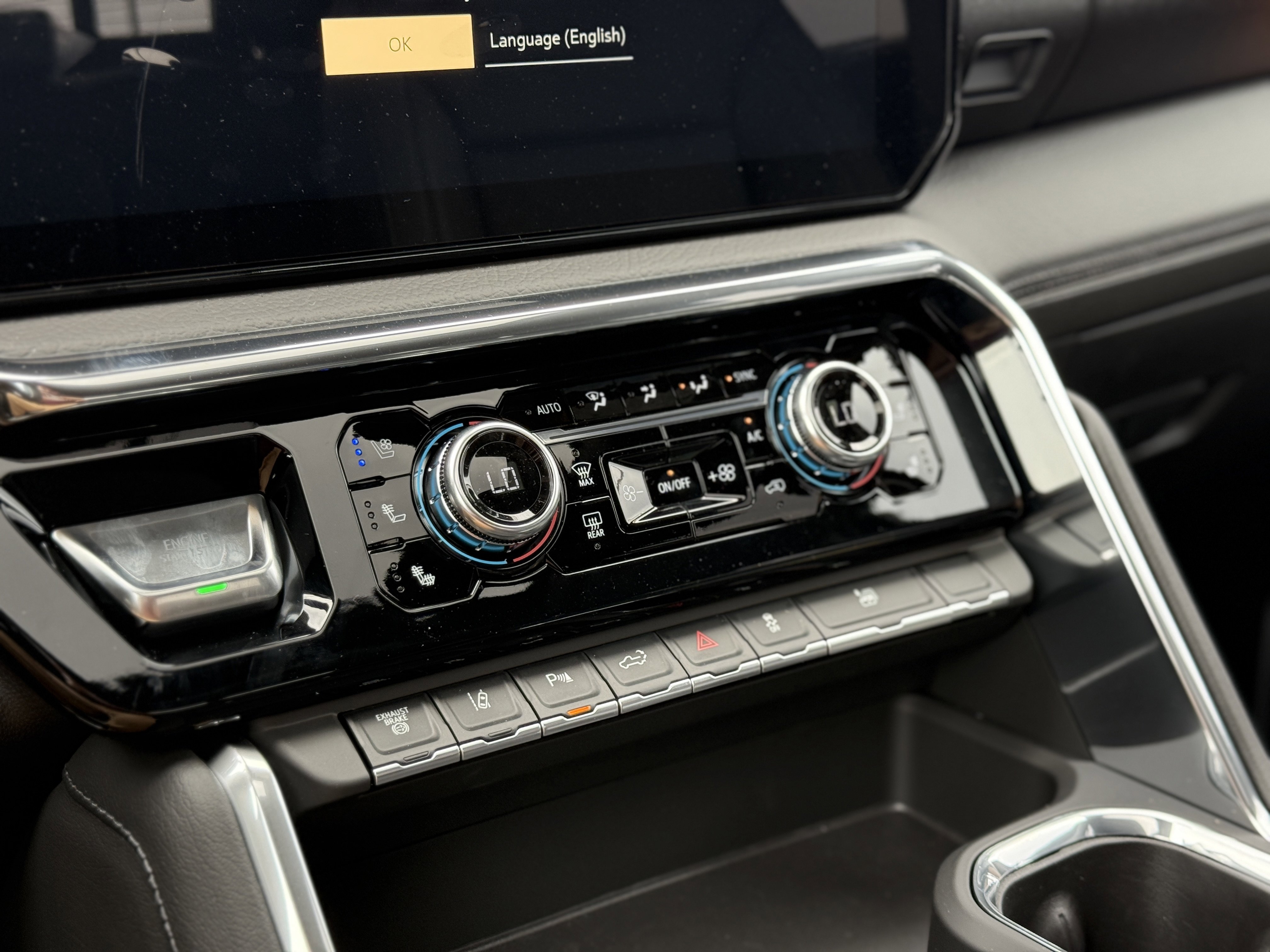 New 2025 GMC Sierra 3500 Denali w/ Technology Package image 15