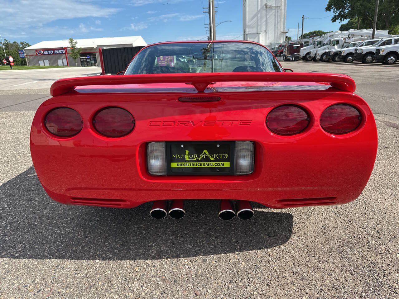 Used 1997 Chevrolet Corvette Coupe w/ Performance Handling Pkg RWD image 4