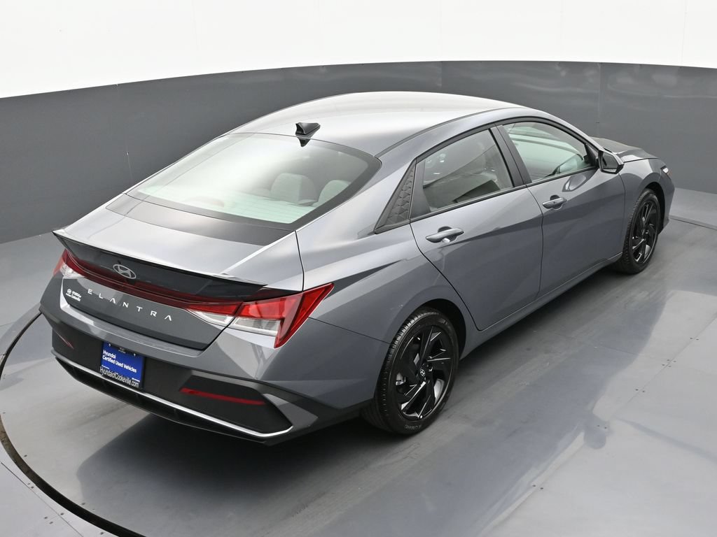 Used 2026 Hyundai Elantra Sport w/ Cargo Package FWD image 39