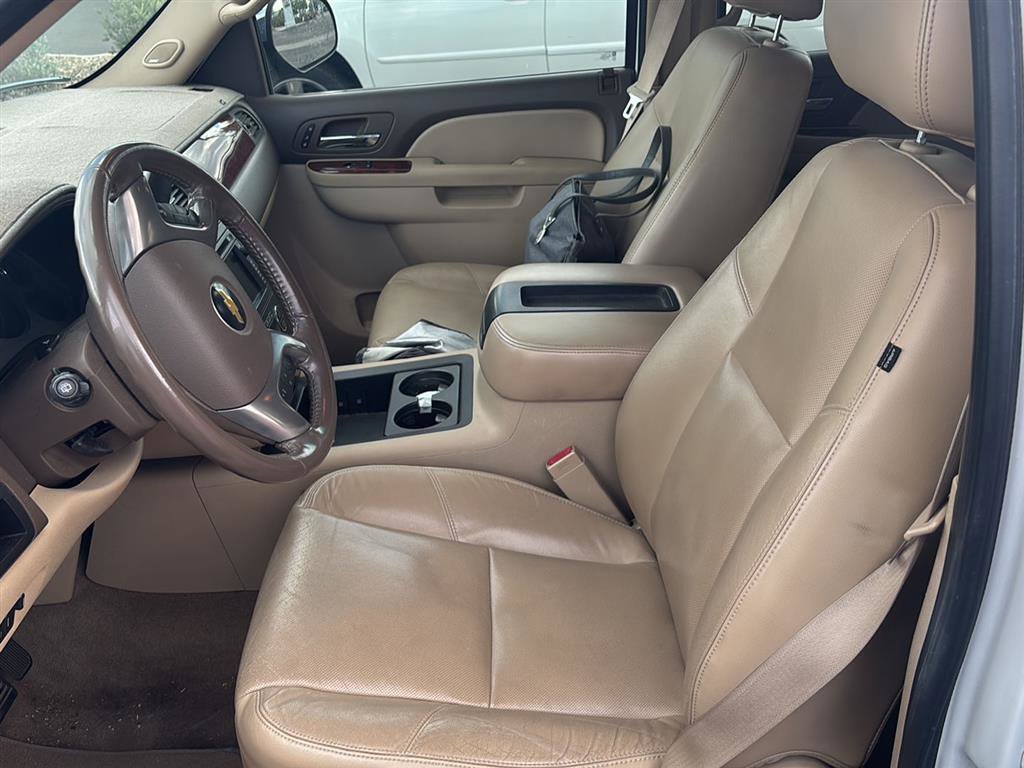 Used 2011 Chevrolet Tahoe LTZ image 4