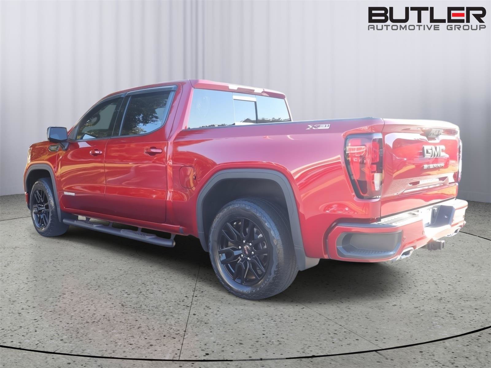 Used 2024 GMC Sierra 1500 Elevation w/ Preferred Package AWD/4WD image 4