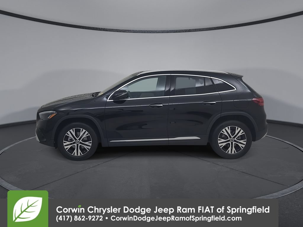 Used 2025 Mercedes-Benz GLA 250 4MATIC image 9