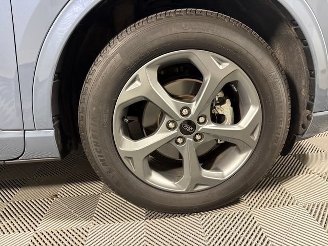 Used 2023 Ford Escape ST-Line w/ Tech Pack #1 AWD/4WD image 11