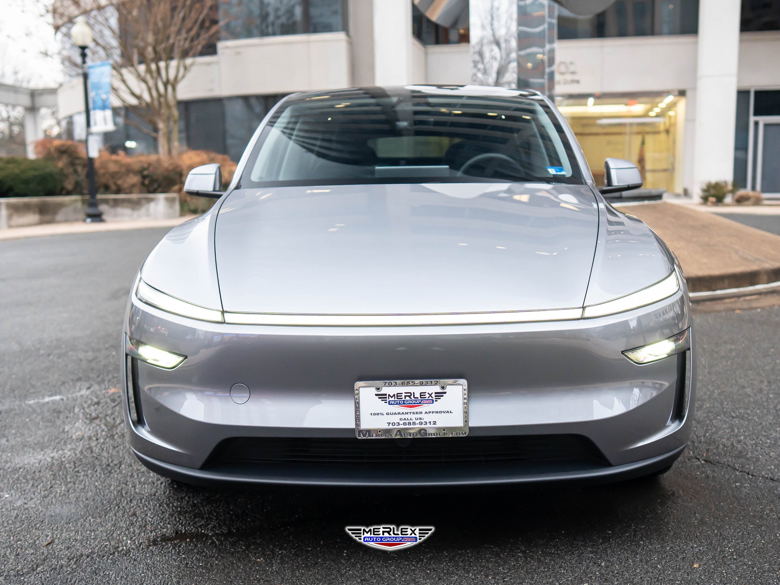 Used 2026 Tesla Model Y Long Range RWD image 2