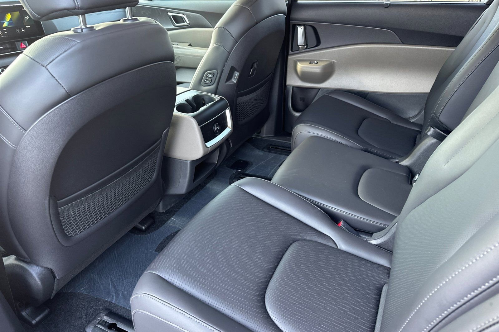 New 2026 Kia Carnival EX image 12