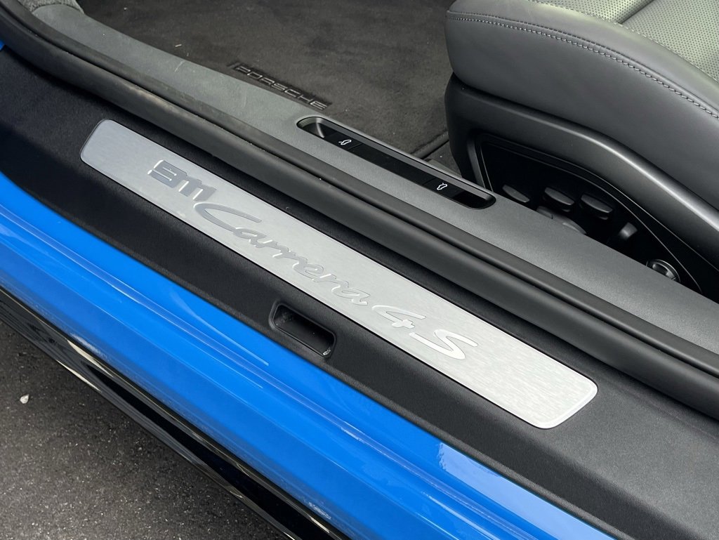 Used 2024 Porsche 911 Carrera 4S w/ Premium Package image 31