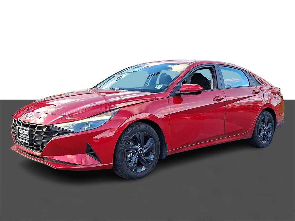 Used 2022 Hyundai Elantra SEL image 3