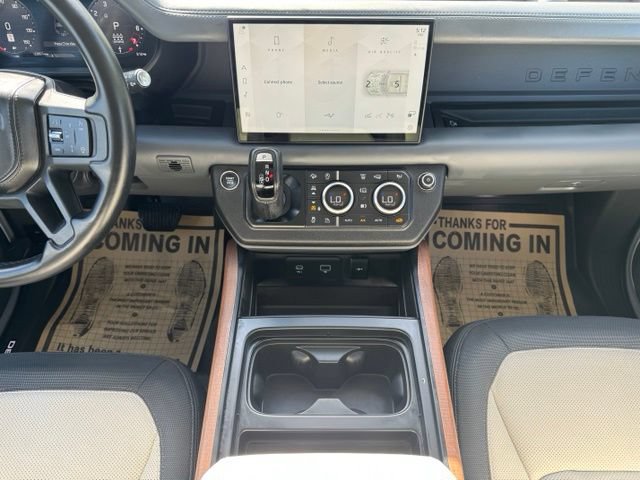 Certified 2024 Land Rover Defender 130 X-Dynamic SE AWD/4WD image 31