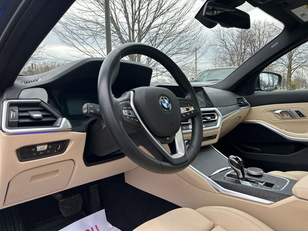Used 2021 BMW 330i xDrive 330i xDrive w/ Premium Package image 6