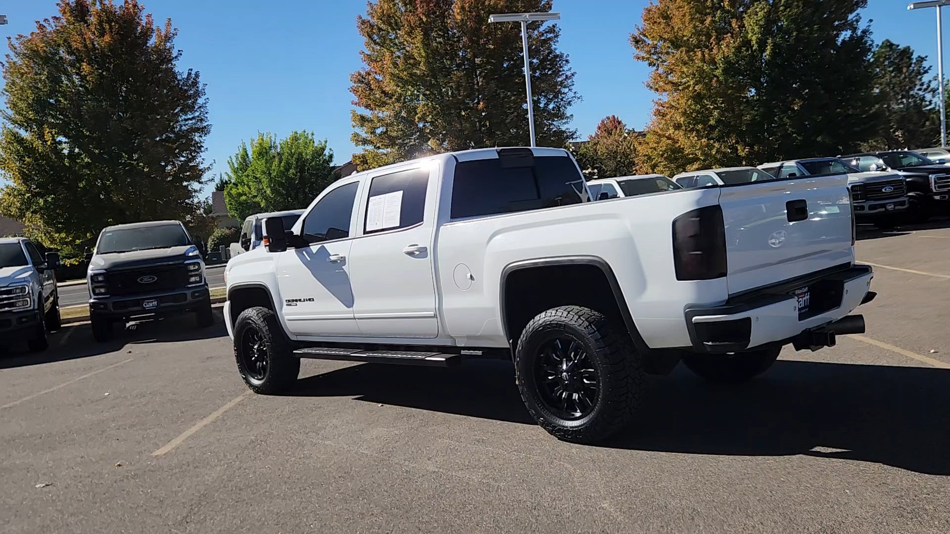 Used 2015 GMC Sierra 2500 Denali w/ Duramax Plus Package AWD/4WD image 19
