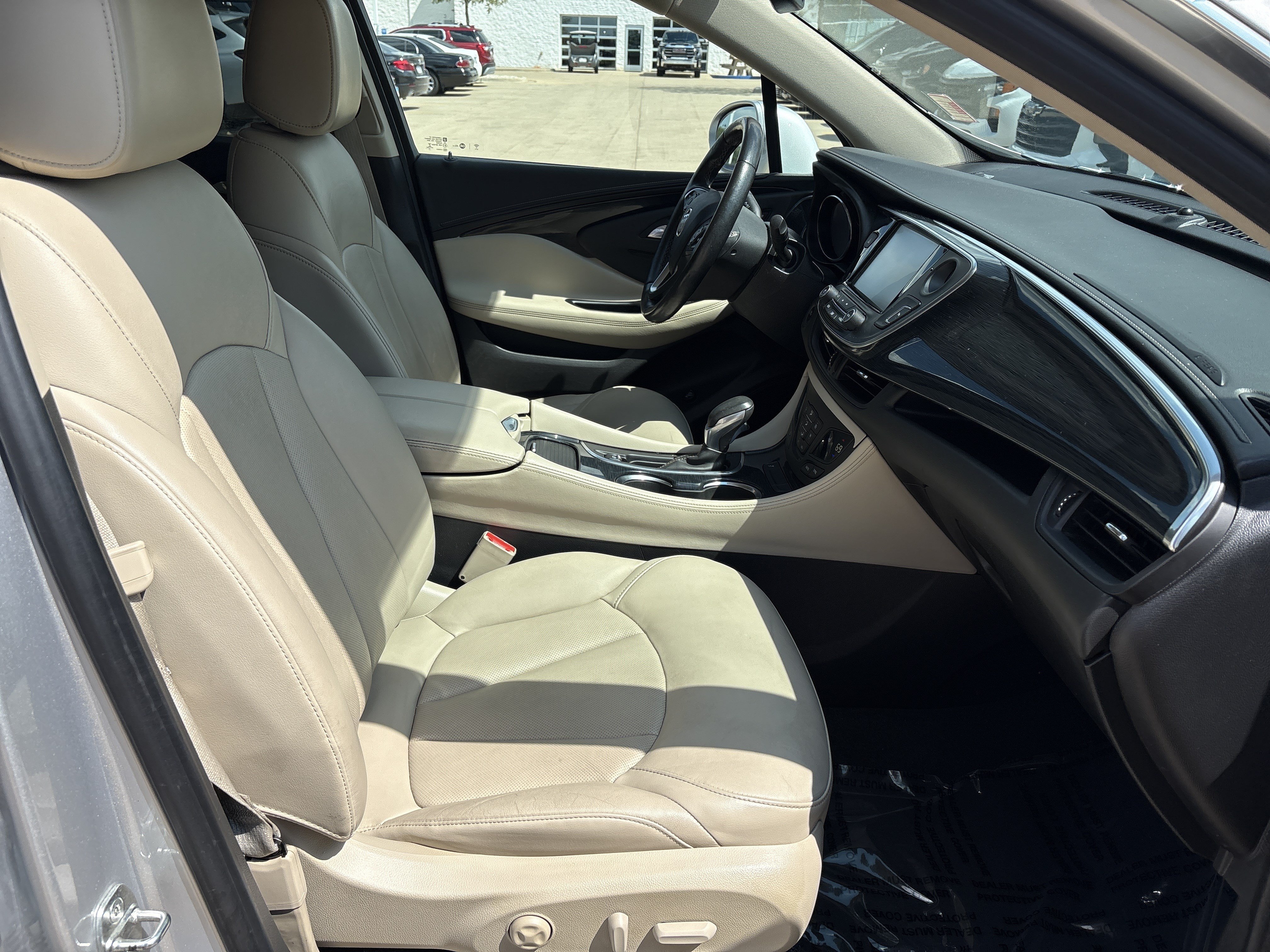 Used 2017 Buick Envision Essence FWD image 18