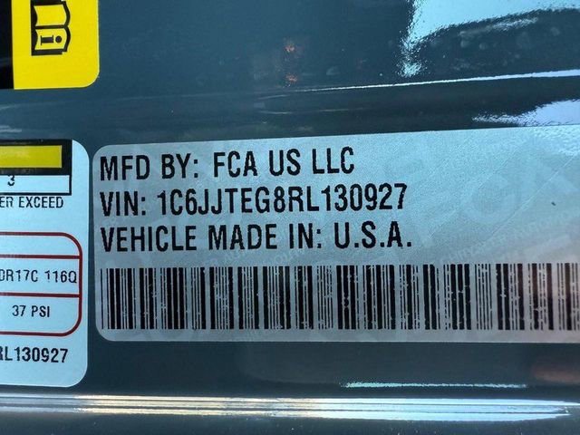 Certified 2024 Jeep Gladiator Mojave AWD/4WD image 31