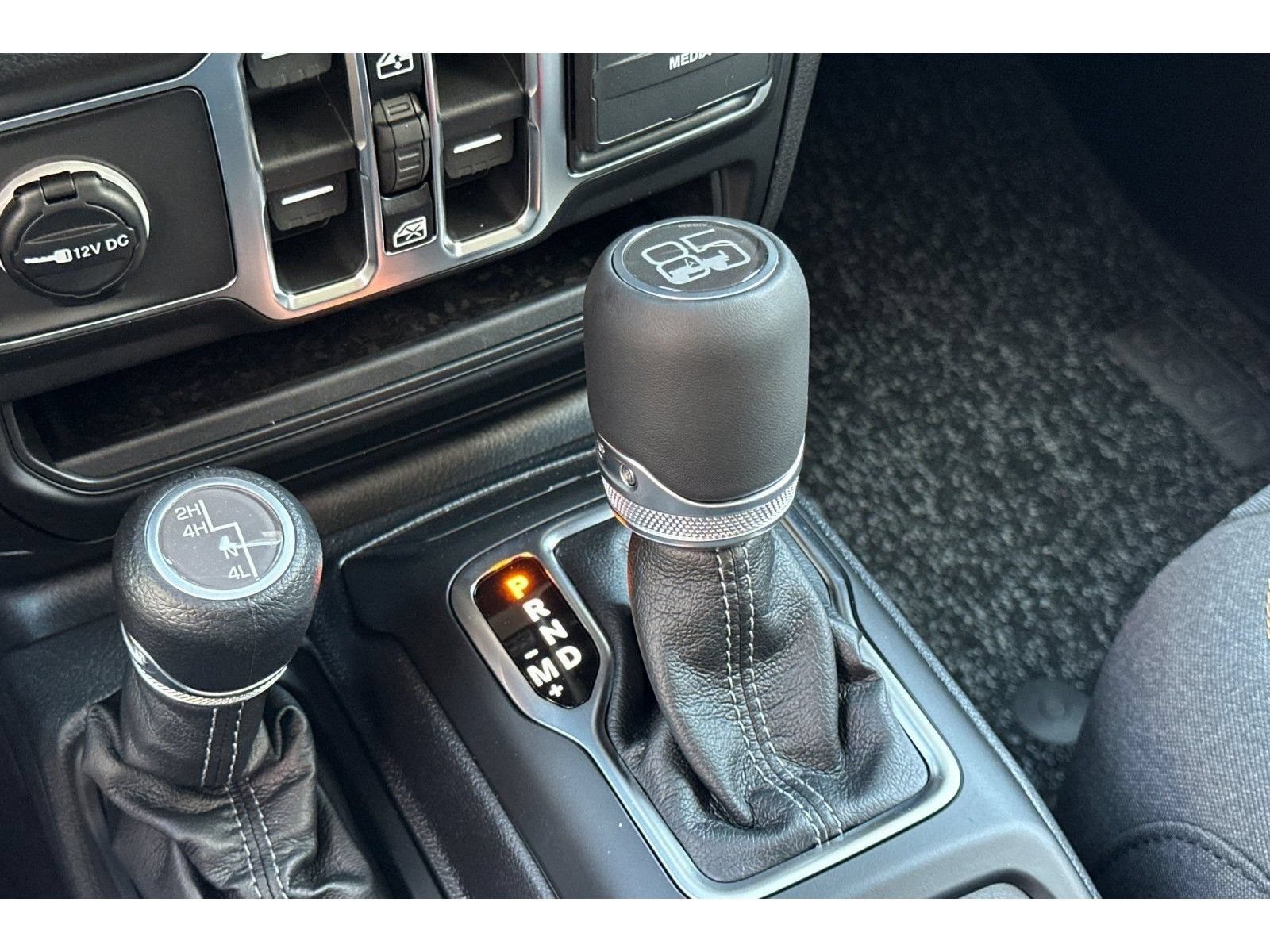 New 2026 Jeep Gladiator Sport AWD/4WD image 22