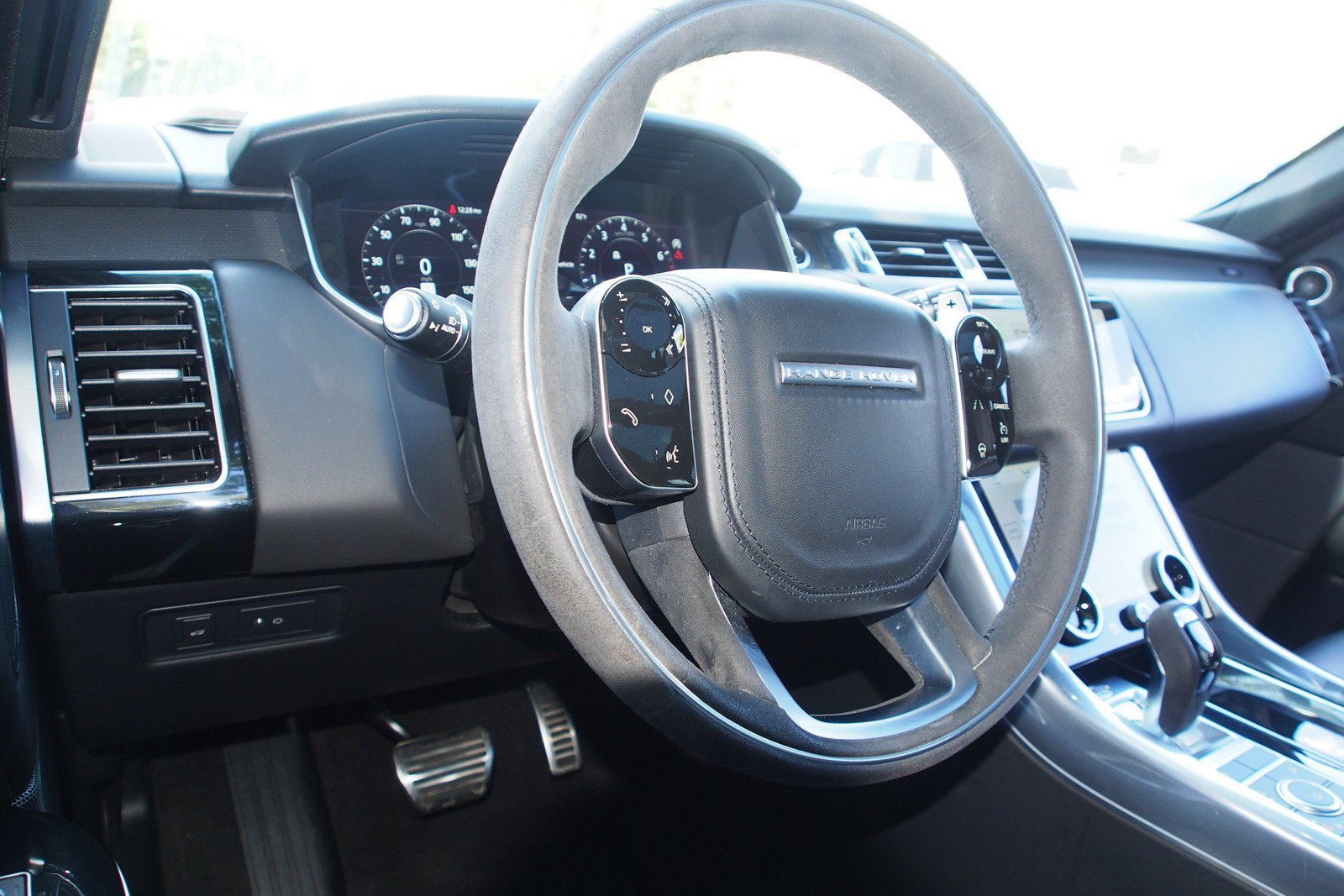 Used 2022 Land Rover Range Rover Sport HST AWD/4WD image 18