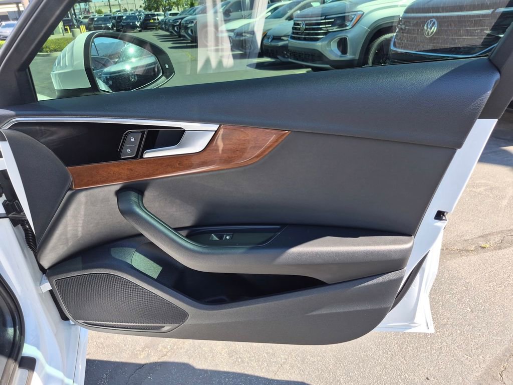 Used 2023 Audi A4 2.0T Premium image 37