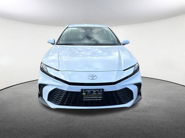 New 2026 Toyota Camry SE FWD image 4