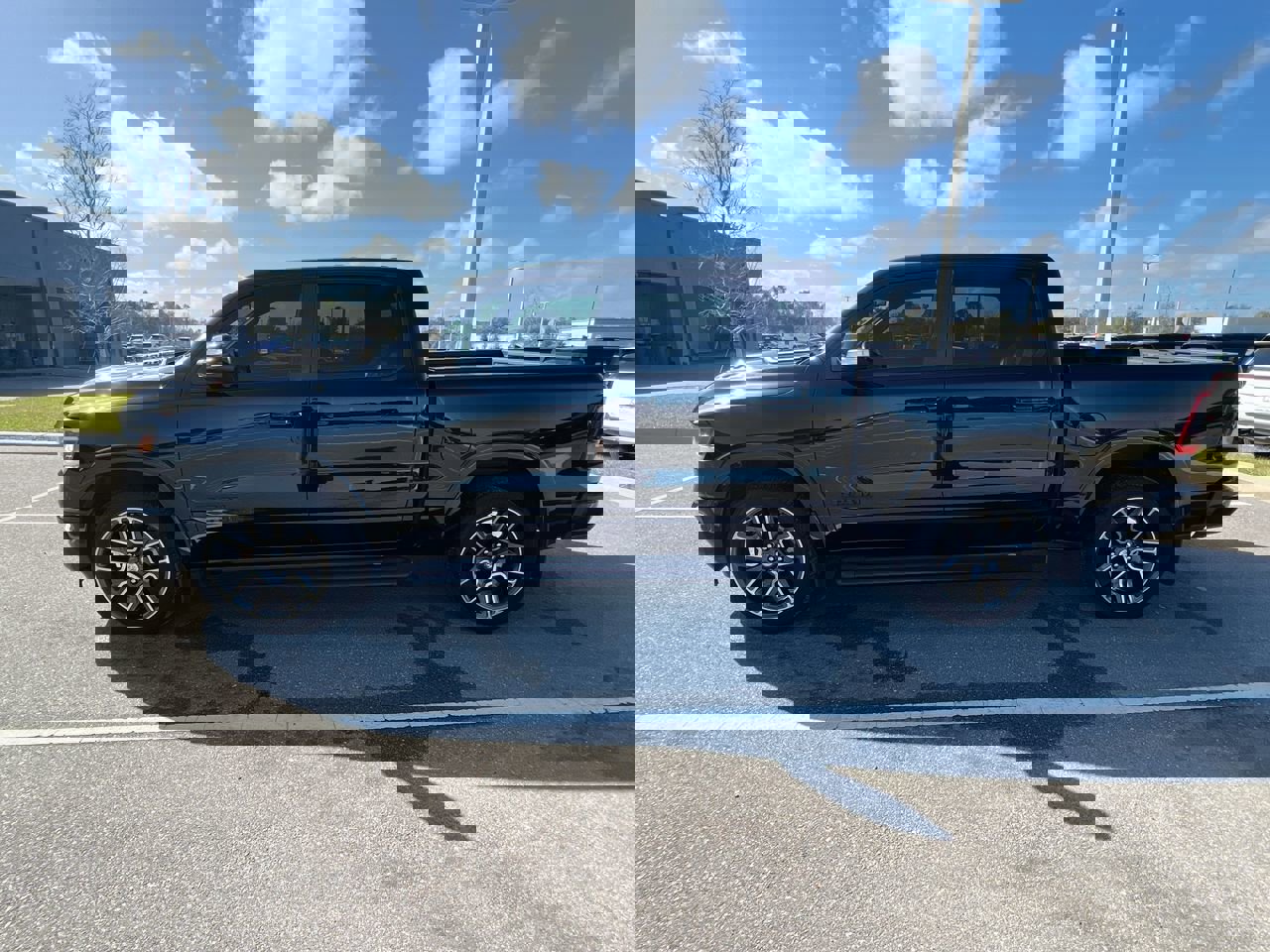 Used 2019 RAM 1500 Laramie image 6