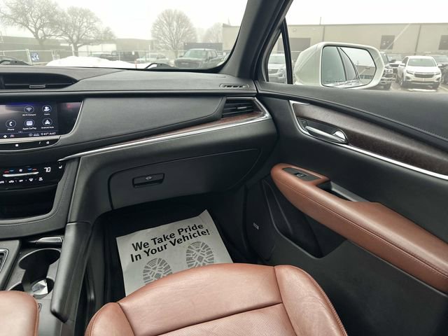 Used 2020 Cadillac XT5 Premium Luxury w/ LPO, Floor Liner Package image 34