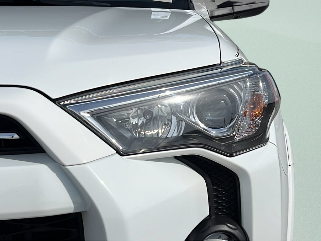 Used 2023 Toyota 4Runner SR5 Premium w/ Moonroof Package RWD image 25