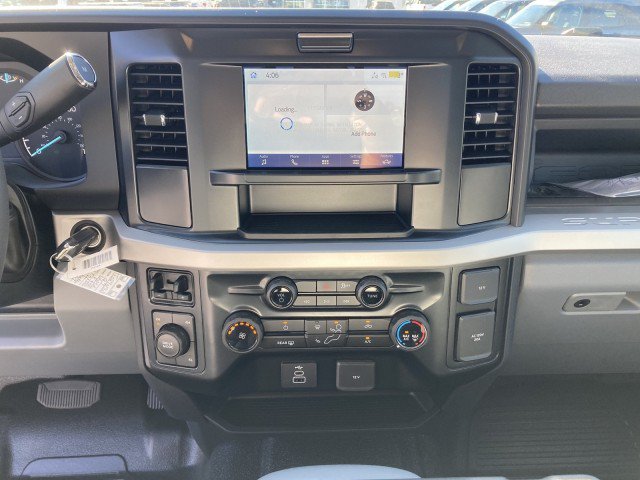 New 2027 Ford F450 XL w/ XL Chrome Package AWD/4WD image 13