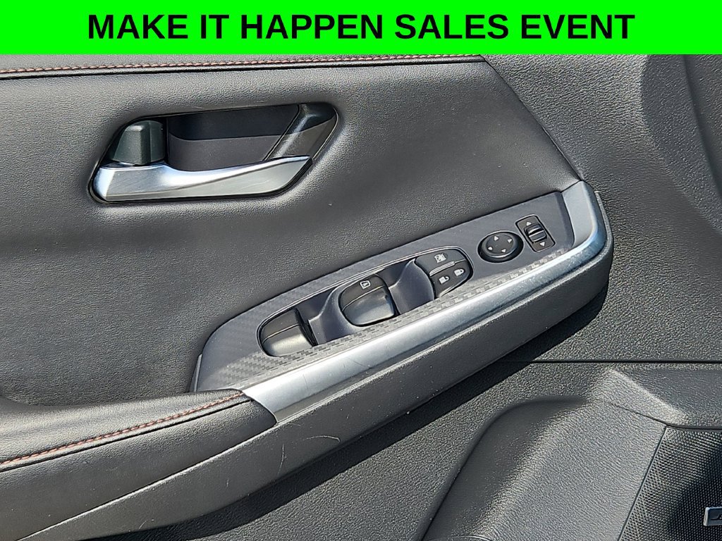 Used 2023 Nissan Sentra SR w/ SR Premium Package FWD image 12