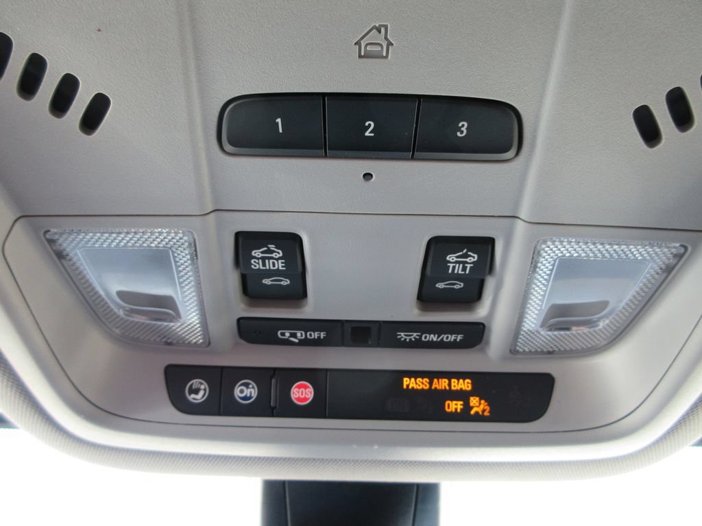 Used 2023 GMC Acadia SLT w/ Preferred Package FWD image 31