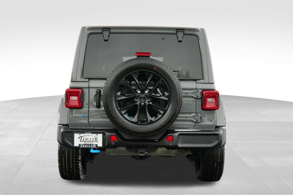 Used 2023 Jeep Wrangler Unlimited Sahara w/ Cold Weather Group image 4