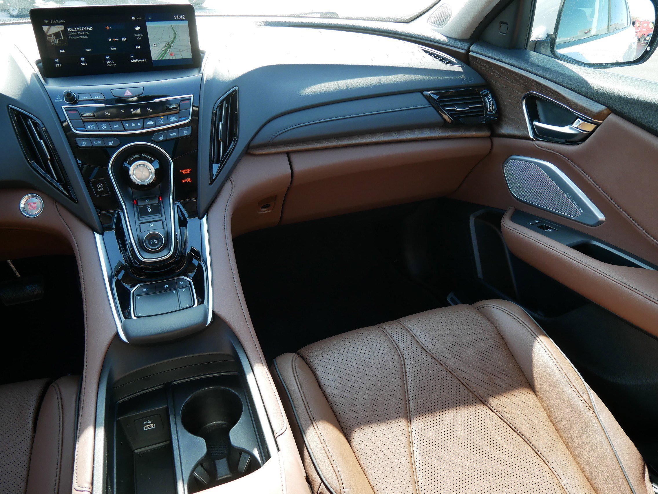 Used 2024 Acura RDX SH-AWD w/ Advance Package image 11