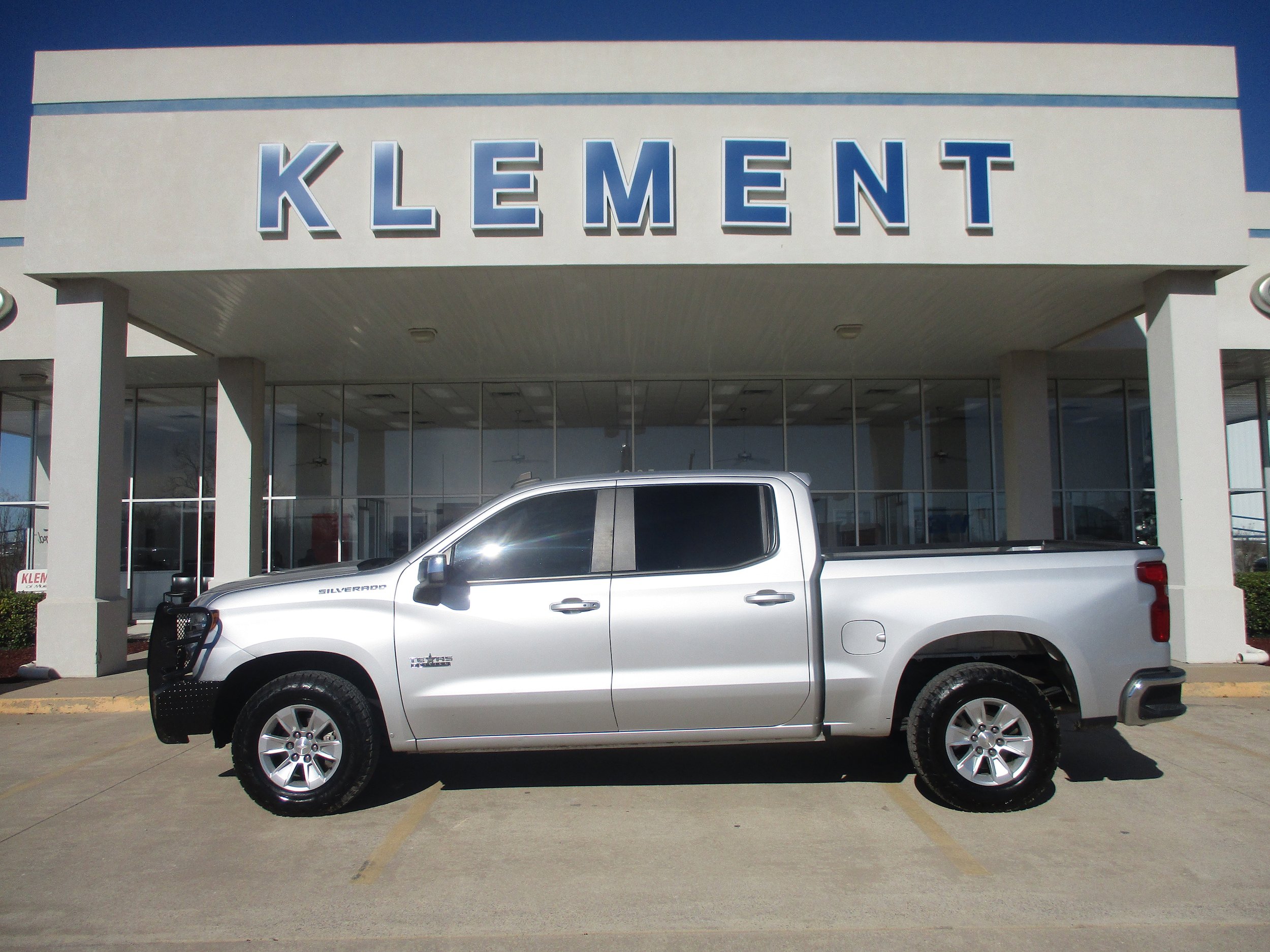 Used 2020 Chevrolet Silverado 1500 LT w/ Texas Edition RWD image 1