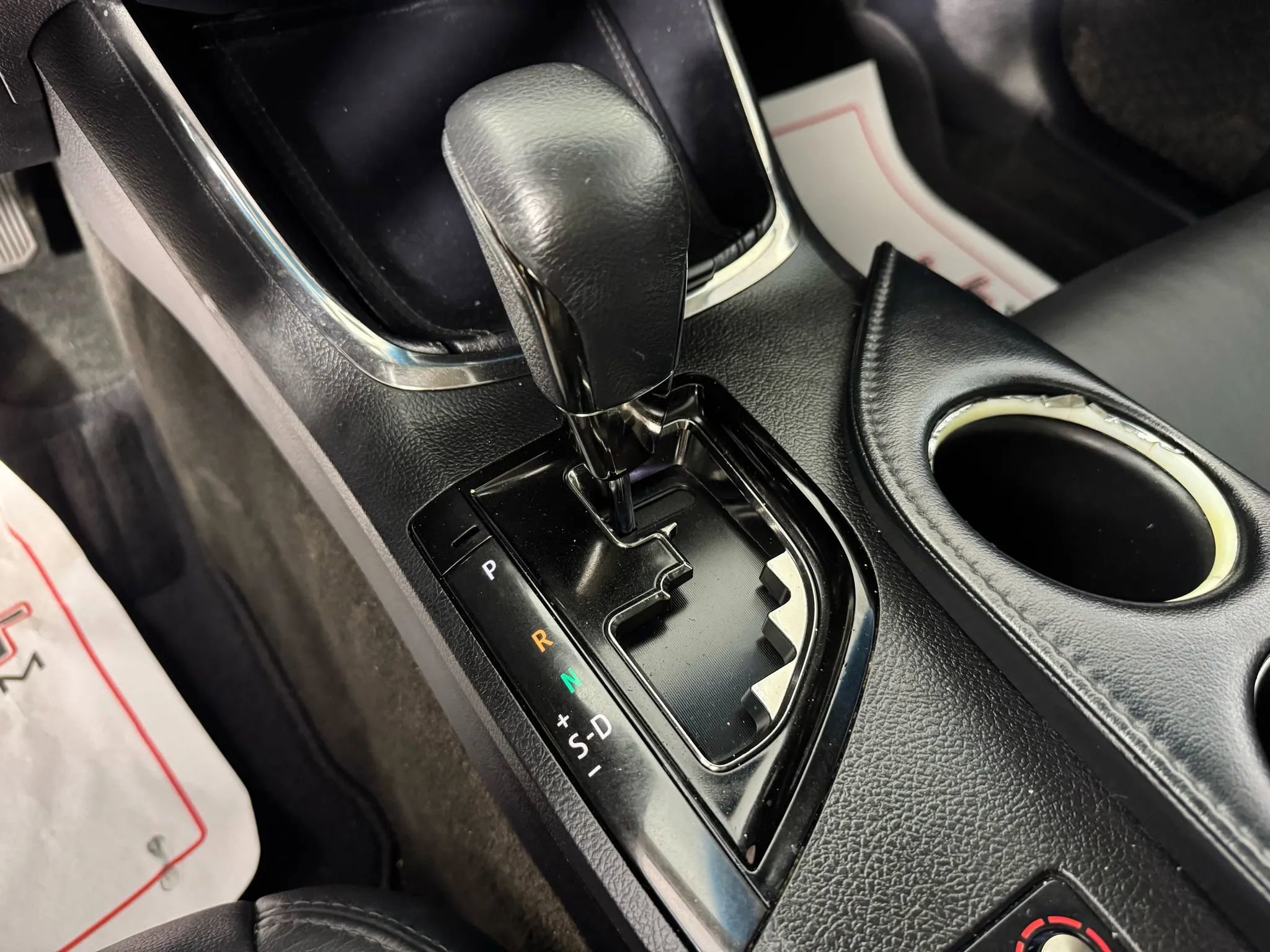 Used 2013 Toyota Avalon Limited image 21