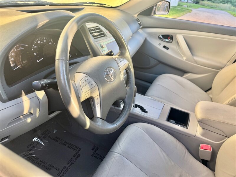 Used 2008 Toyota Camry Hybrid FWD image 17