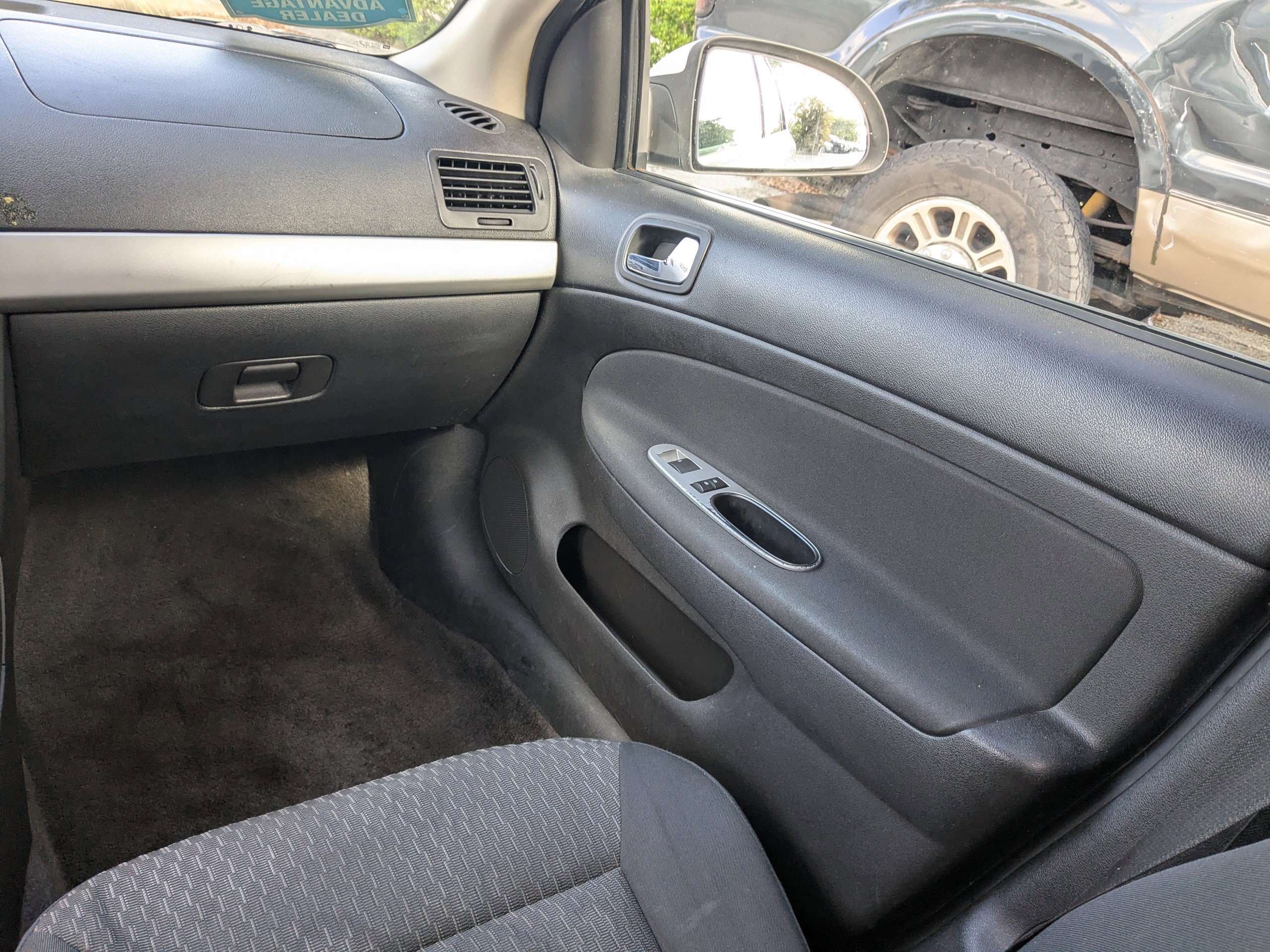 Used 2010 Chevrolet Cobalt LT image 16