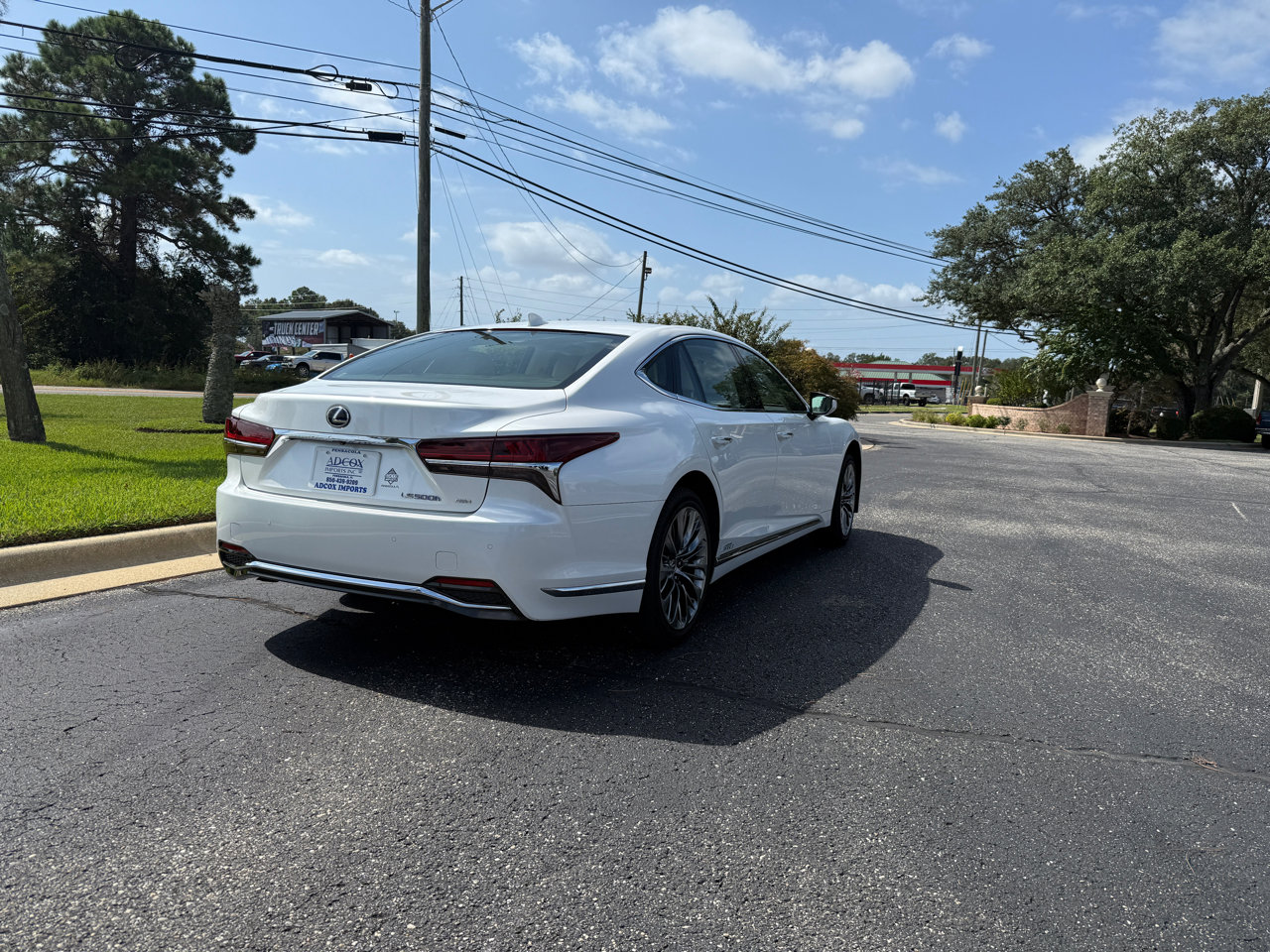 Used 2018 Lexus LS 500h AWD w/ Interior Upgrade Package image 8