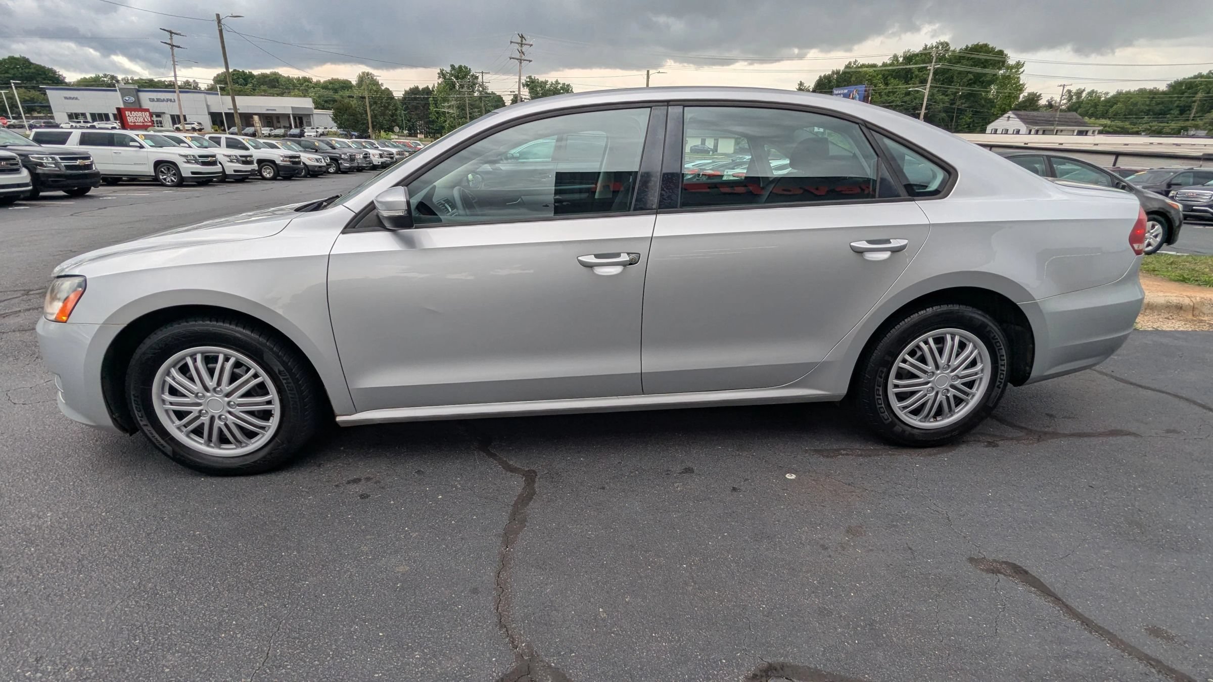 Used 2014 Volkswagen Passat 2.5 S FWD image 4
