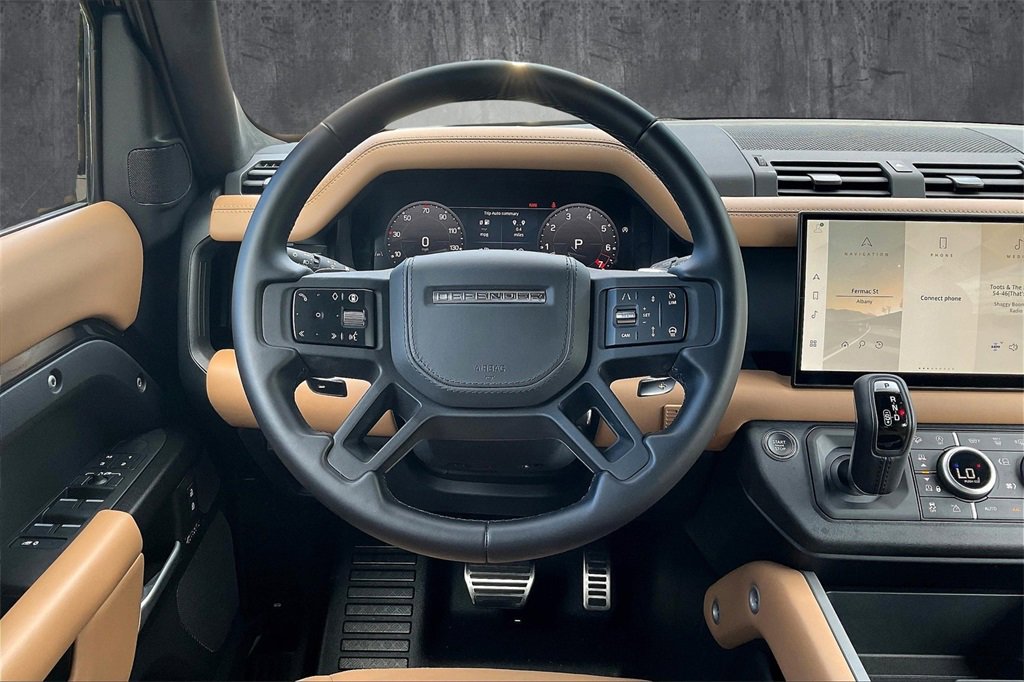 Used 2025 Land Rover Defender 110 V8 image 8