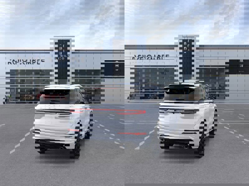 New 2026 Lincoln Corsair Premiere image 8