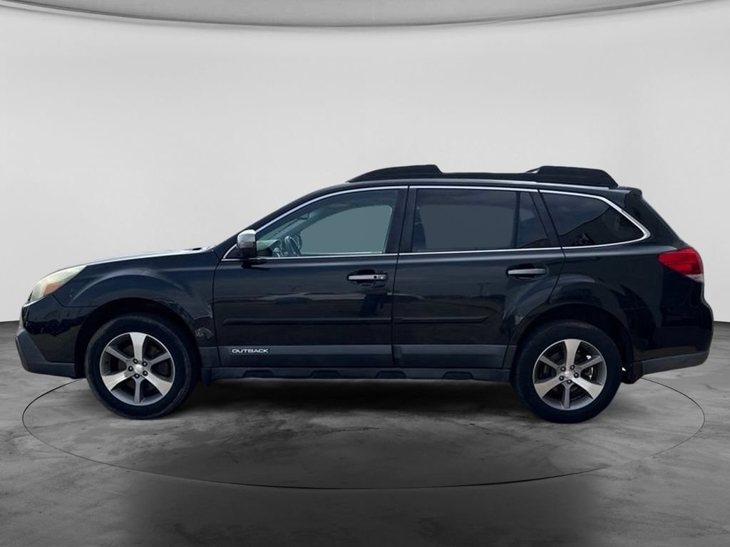 Used 2013 Subaru Outback 3.6R Limited AWD/4WD image 4