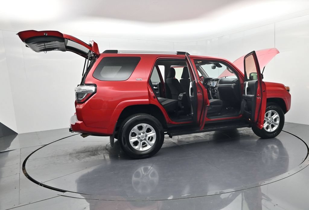 Used 2024 Toyota 4Runner SR5 AWD/4WD image 63