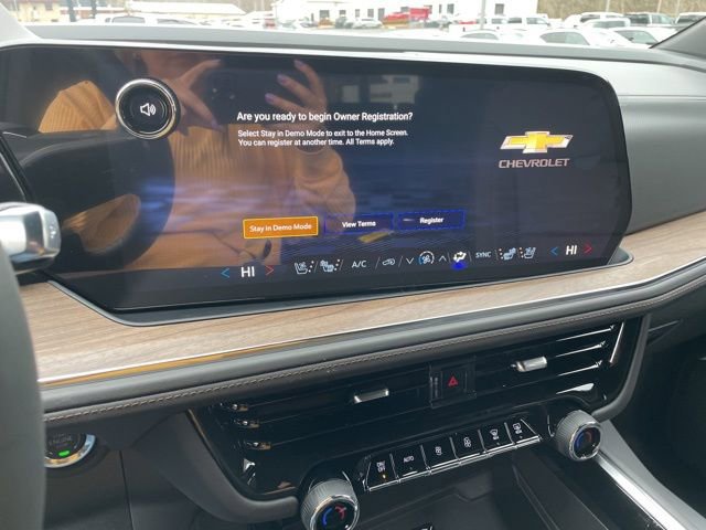 New 2026 Chevrolet Suburban High Country image 13