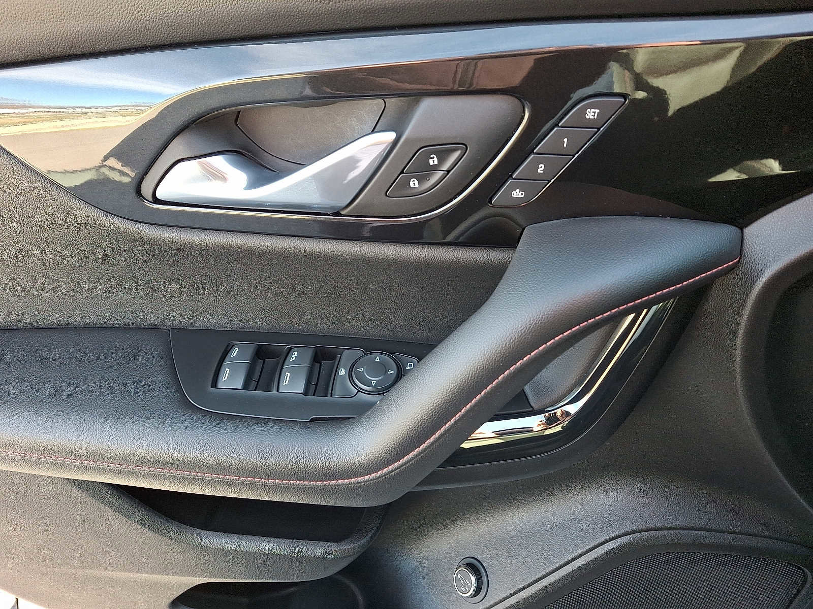 Used 2021 Chevrolet Blazer RS w/ Enhanced Convenience Package image 12