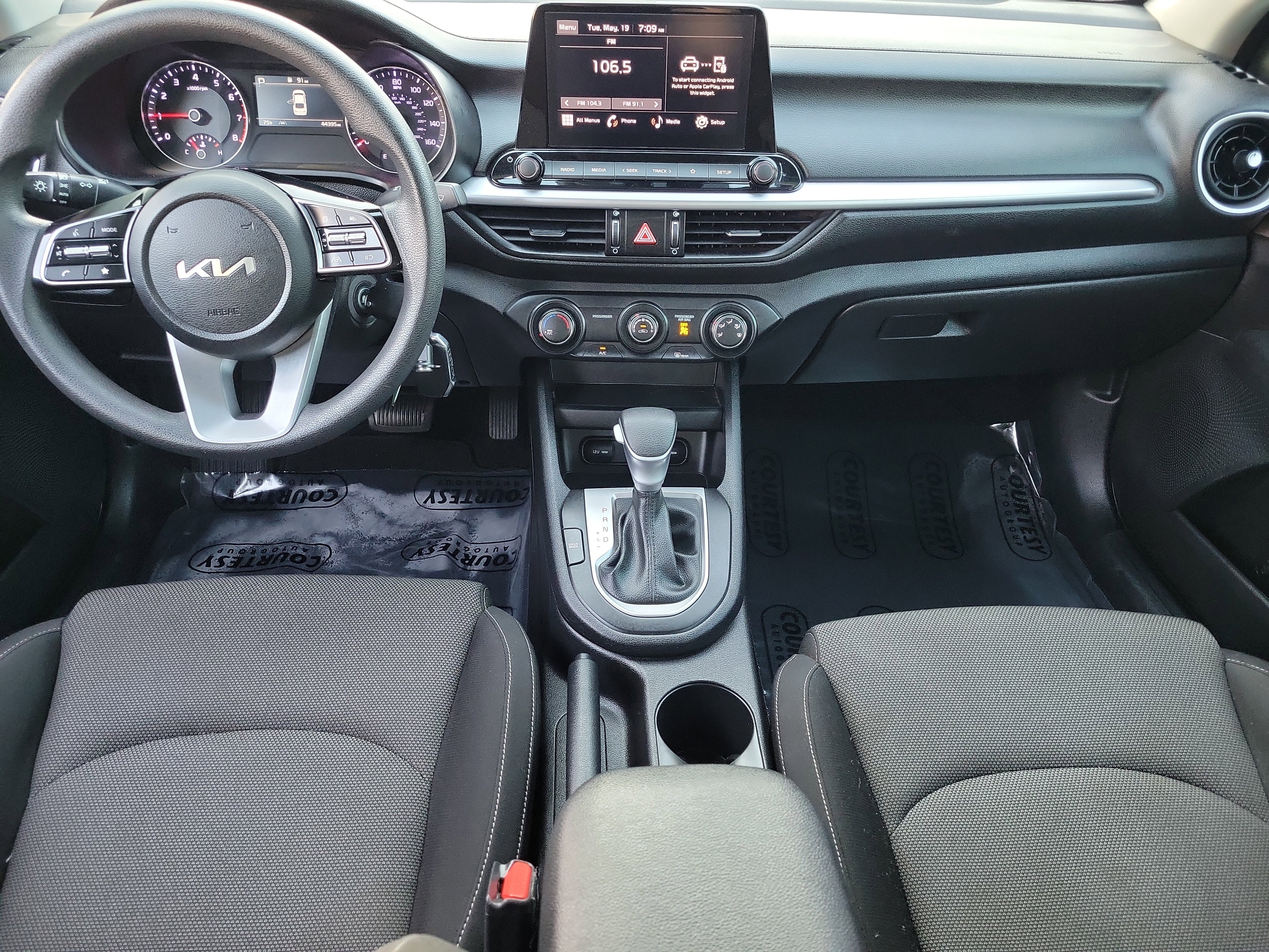 Used 2023 Kia Forte LXS w/ LXS Technology Package FWD image 13