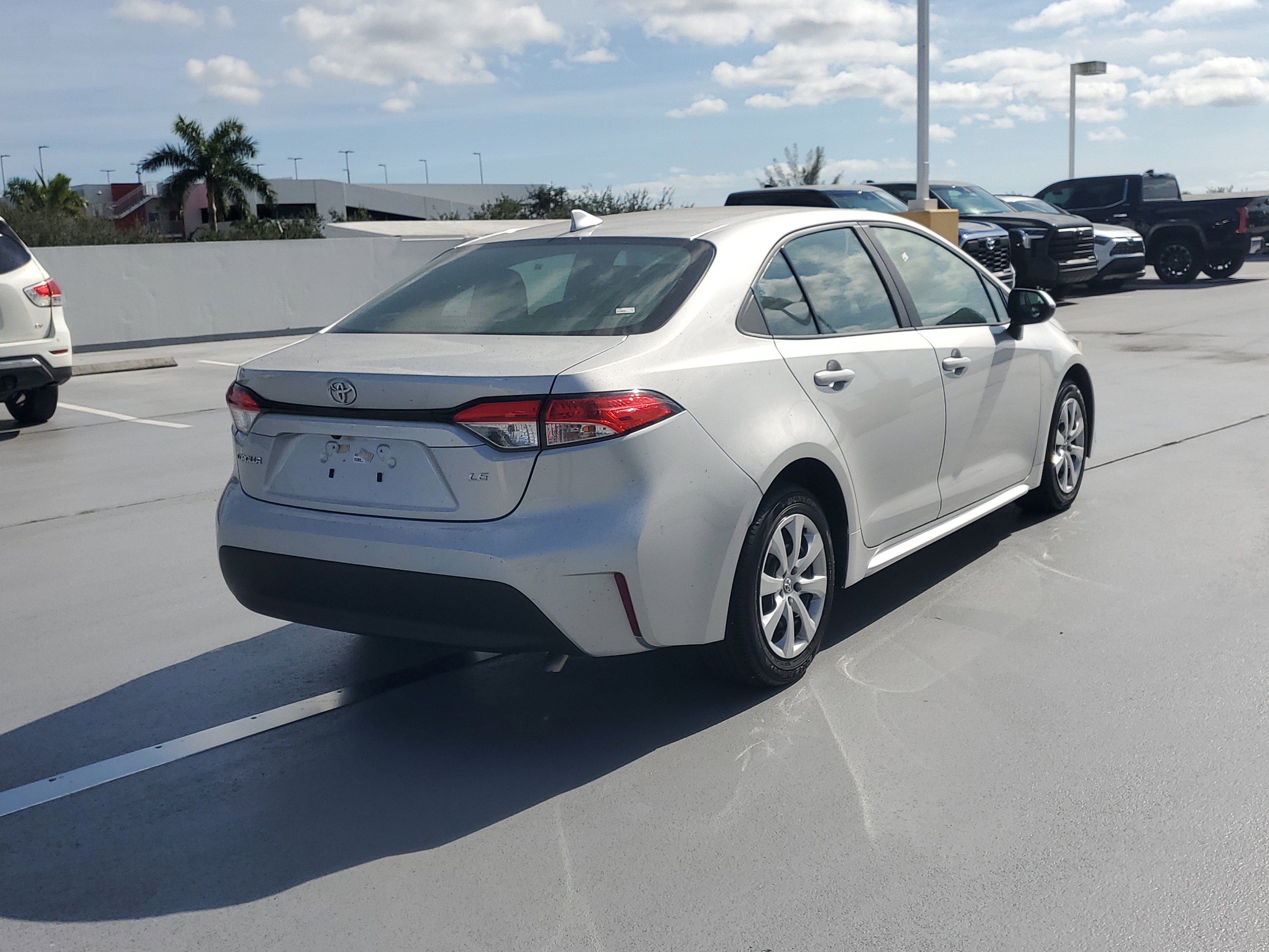 Certified 2023 Toyota Corolla LE image 3