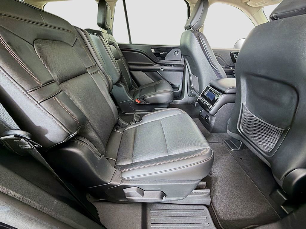 Used 2024 Lincoln Aviator Reserve AWD/4WD image 26