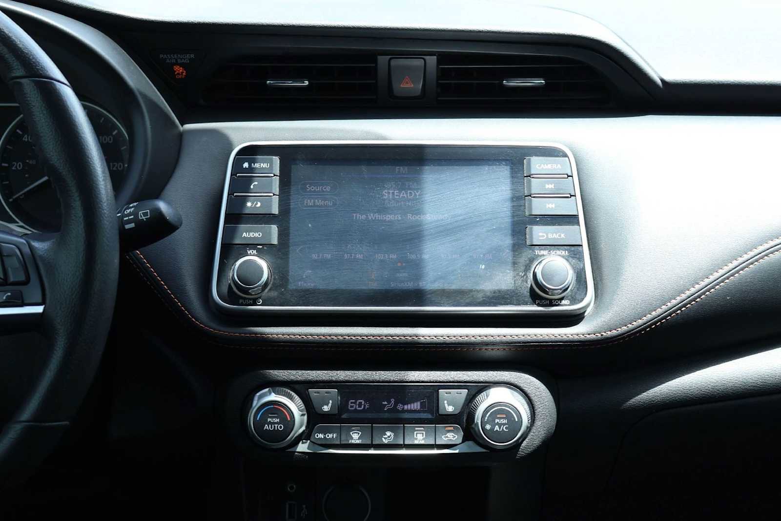 Used 2020 Nissan Kicks SR w/ SR Premium Package FWD image 16