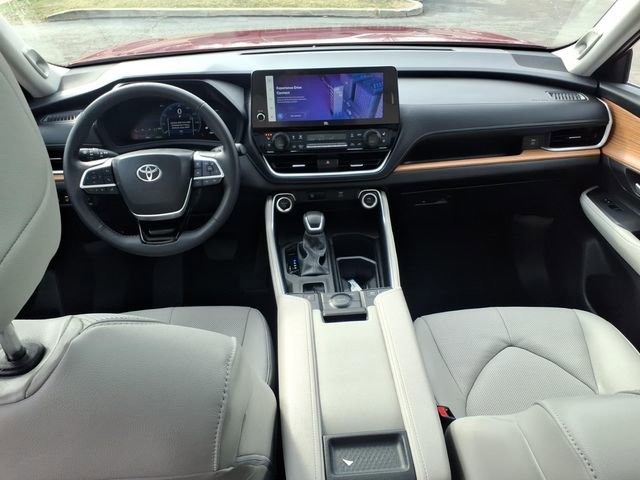 Certified 2026 Toyota Grand Highlander Limited image 17