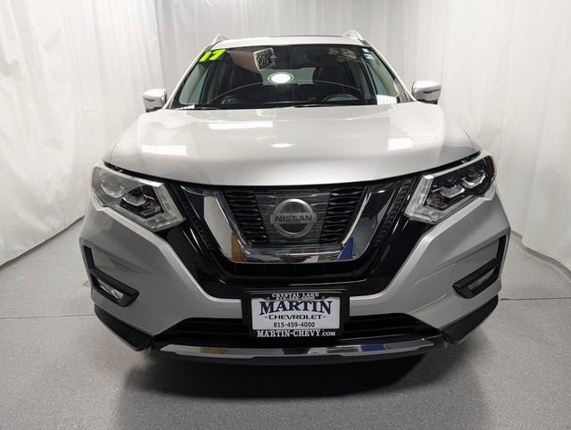 Used 2017 Nissan Rogue SL w/ SL Premium Package image 8